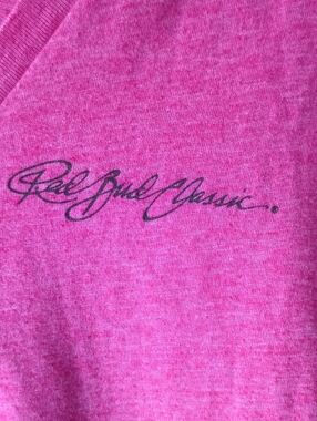 Red Bud Classic Scoopneck T-shirt in Hot Pink with Script Logo